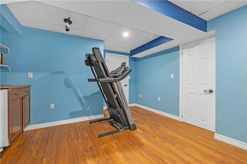 55 Livingstone Drive, Dundas, ON - Indoor Photo Showing Gym Room