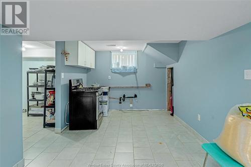 738 Bensette, Windsor, ON - Indoor Photo Showing Other Room