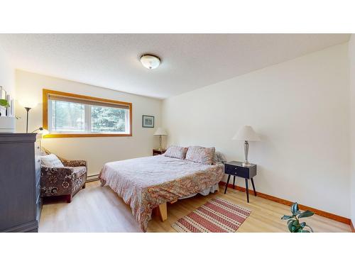 3470 53Rd Street S, Cranbrook, BC - Indoor Photo Showing Bedroom