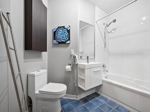 Salle de bains - 659 Place De L'Eau-Vive, Laval (Sainte-Dorothée), QC - Indoor Photo Showing Bathroom