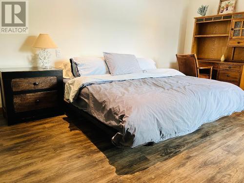 8257 Grainger Road, Canal Flats, BC - Indoor Photo Showing Bedroom