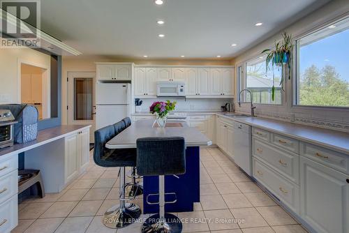 1048 Shallow Lane, South Frontenac, ON - Indoor Photo Showing Kitchen