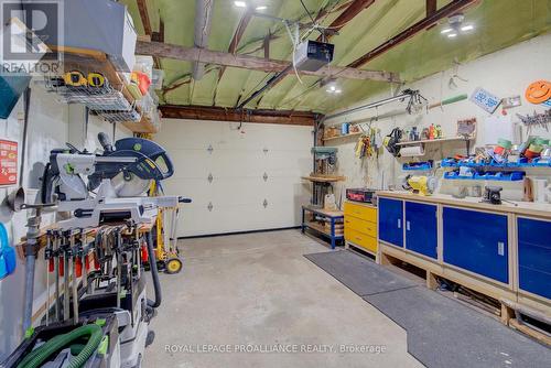 1048 Shallow Lane, South Frontenac, ON - Indoor Photo Showing Garage