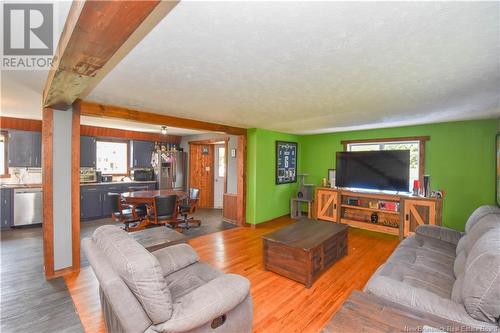 5450 340 Route, Haut-Paquetville, NB - Indoor Photo Showing Living Room