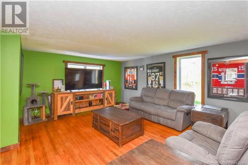 5450 340 Route, Haut-Paquetville, NB - Indoor Photo Showing Living Room