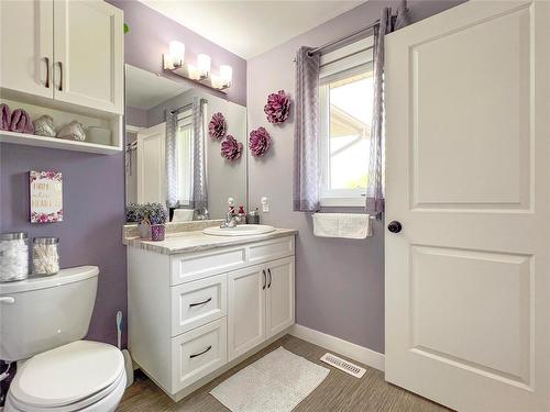 69071 116W Road, Brandon, MB - Indoor Photo Showing Bathroom