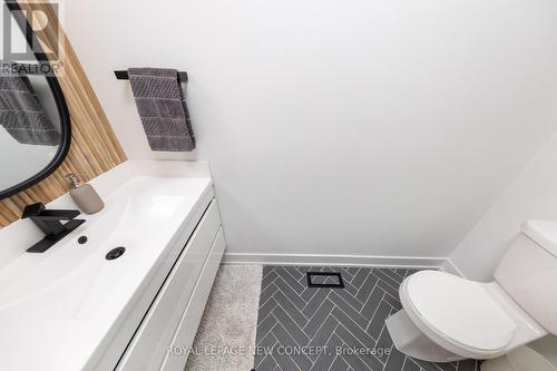 355 Langford Boulevard, Bradford West Gwillimbury, ON - Indoor Photo Showing Bathroom