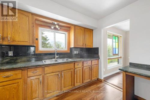370 Cunningham Road, Prince Edward County, ON - Indoor Photo Showing Kitchen With Double Sink