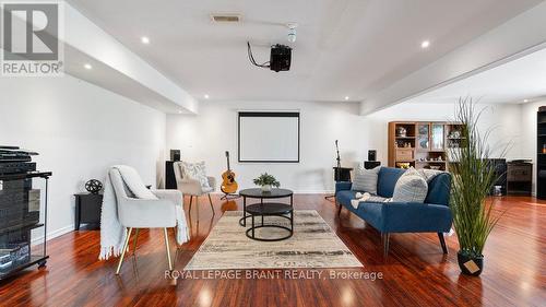 104 Mcbay Road, Brantford, ON - Indoor Photo Showing Living Room
