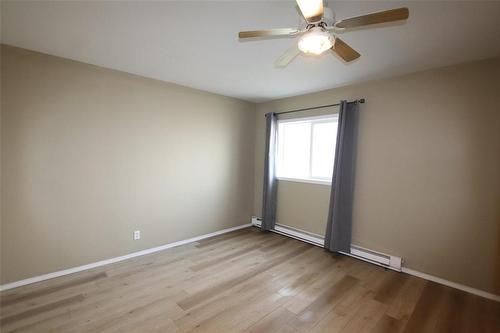 516 Fischer Avenue, The Pas, MB - Indoor Photo Showing Other Room