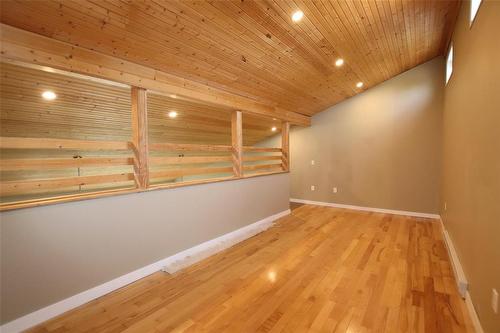 516 Fischer Avenue, The Pas, MB - Indoor Photo Showing Other Room