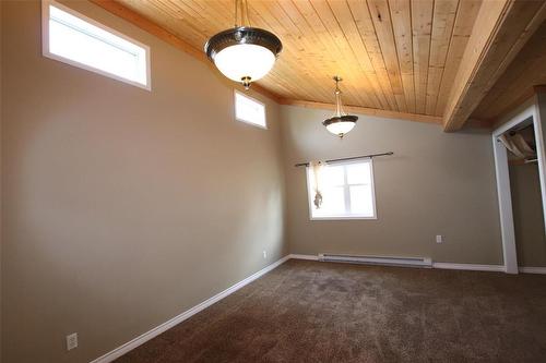 516 Fischer Avenue, The Pas, MB - Indoor Photo Showing Other Room