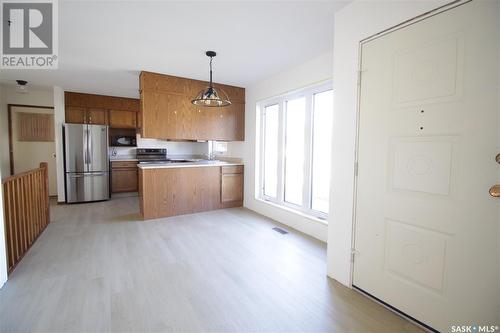 217 4Th Avenue, Whitewood, SK - Indoor Photo Showing Kitchen