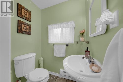 50 Linda Lane, Wasaga Beach, ON - Indoor Photo Showing Bathroom