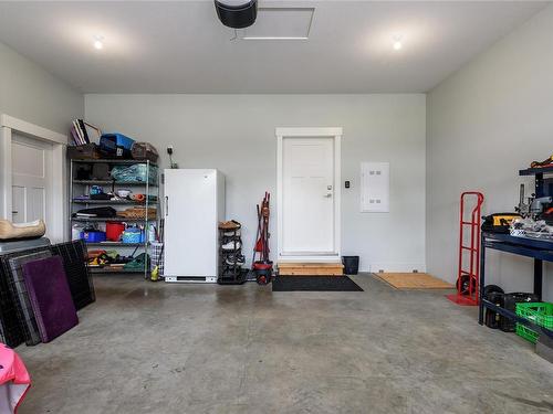 923 Prestwick Pl, Courtenay, BC - Indoor Photo Showing Other Room