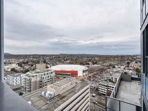 2203-777 Herald St, Victoria, BC -  With View