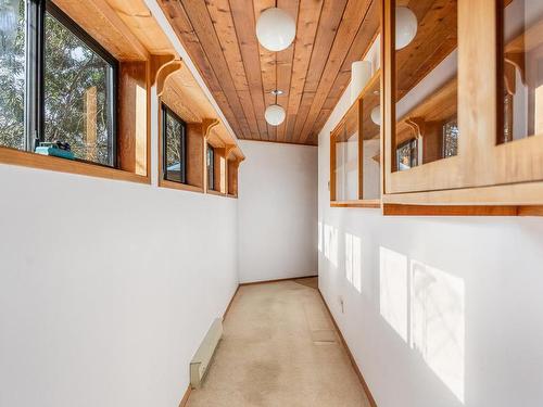 6055 Maclean Rd, Hornby Island, BC - Indoor Photo Showing Other Room