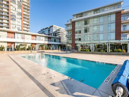 103-60 Saghalie Rd, Victoria, BC - Outdoor With In Ground Pool