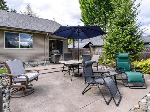 3353 Mill St, Cumberland, BC - Outdoor With Deck Patio Veranda With Exterior