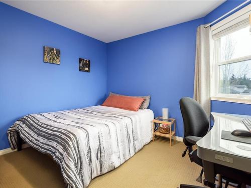 2-2882 Piercy Ave, Courtenay, BC - Indoor Photo Showing Bedroom