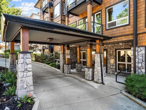 107-201 Nursery Hill Dr, View Royal, BC - Outdoor