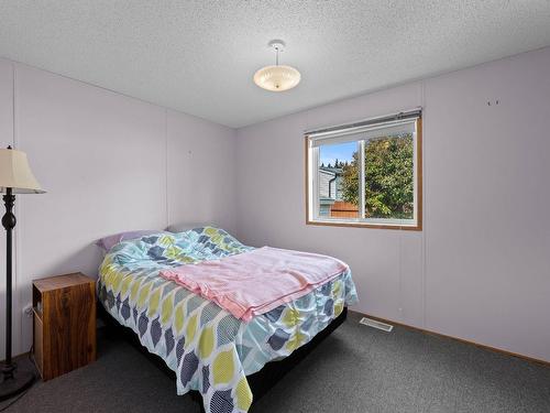 77-1555 Howe Road, Kamloops, BC - Indoor Photo Showing Bedroom
