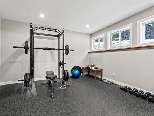 6560 Fawnhill Road, Kamloops, BC - Indoor Photo Showing Gym Room