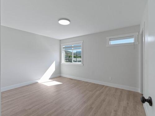 840 Crestline Street, Kamloops, BC - Indoor Photo Showing Other Room