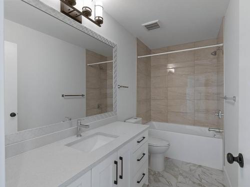 840 Crestline Street, Kamloops, BC - Indoor Photo Showing Bathroom