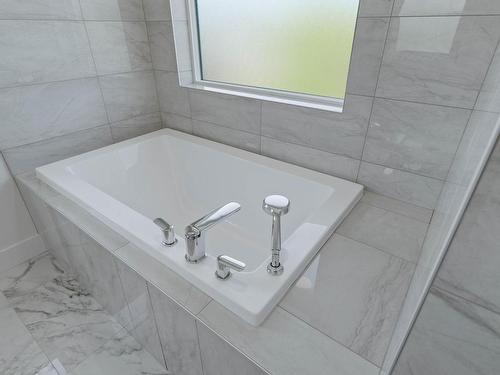 840 Crestline Street, Kamloops, BC - Indoor Photo Showing Bathroom