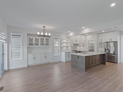 840 Crestline Street, Kamloops, BC - Indoor Photo Showing Kitchen With Upgraded Kitchen