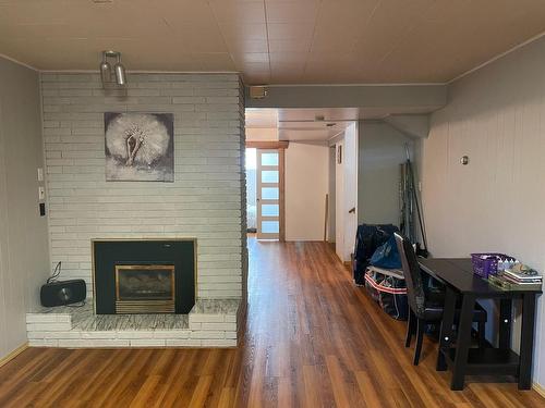 2325 Reid Ave, Merritt, BC - Indoor With Fireplace