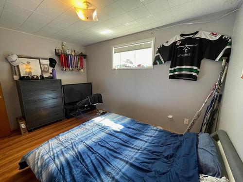 2325 Reid Ave, Merritt, BC - Indoor Photo Showing Bedroom