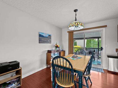 2531 Parkcrest Ave, Kamloops, BC - Indoor Photo Showing Dining Room