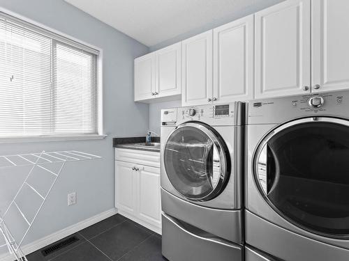 2397 Abbeyglen Way, Kamloops, BC - Indoor Photo Showing Laundry Room