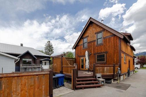 751 4Th Avenue, Fernie, BC - Outdoor With Exterior