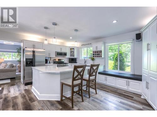 6907 Peach Orchard Road, Summerland, BC - Indoor Photo Showing Kitchen With Upgraded Kitchen