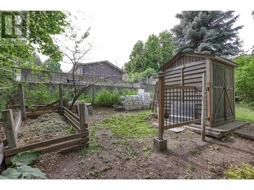 6907 Peach Orchard Road, Summerland, BC - Outdoor