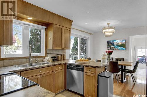 6218 Sherwood Drive, Regina, SK - Indoor Photo Showing Kitchen With Double Sink