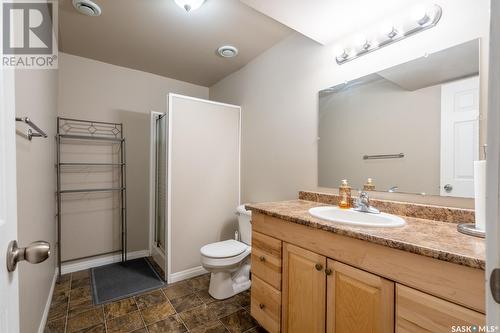 703 Bluebird Crescent, Regina, SK - Indoor Photo Showing Bathroom
