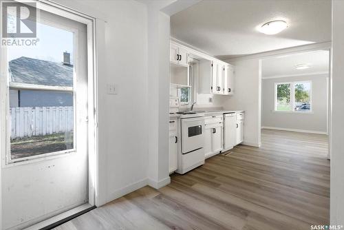 1255 Edgar Street, Regina, SK - Indoor Photo Showing Kitchen