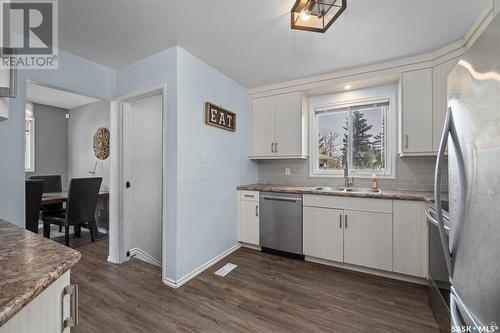 3084 6Th Avenue W, Prince Albert, SK - Indoor Photo Showing Kitchen With Double Sink