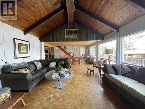 0 Top Lake, Island Lake, ON - Indoor Photo Showing Living Room