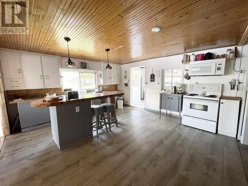 0 Top Lake, Island Lake, ON - Indoor Photo Showing Kitchen