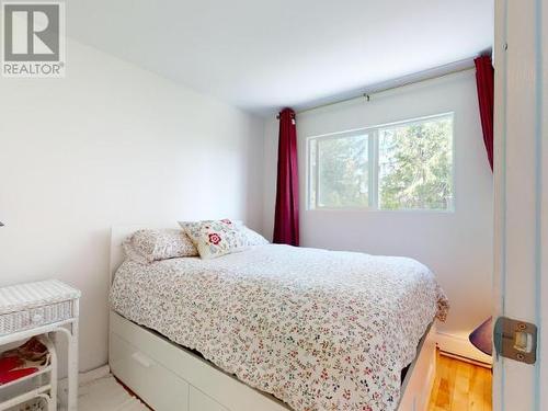 2389 Wall Street, Texada Island, BC - Indoor Photo Showing Bedroom