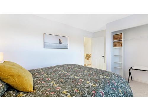 945 Westridge Way, Invermere, BC - Indoor Photo Showing Bedroom
