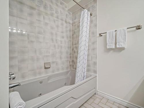 Salle de bains - 481-211 Ch. De Lac-Tremblant-Nord, Mont-Tremblant, QC - Indoor Photo Showing Bathroom