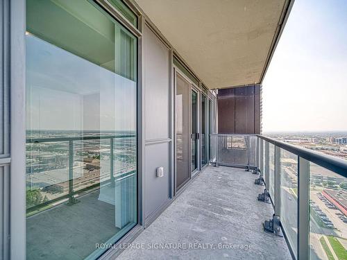 2615-7895 Jane St, Vaughan, ON - Outdoor With Balcony With Exterior