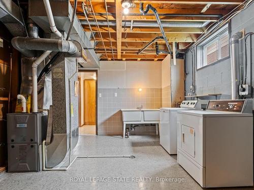62 Eastbury Dr, Hamilton, ON - Indoor Photo Showing Laundry Room