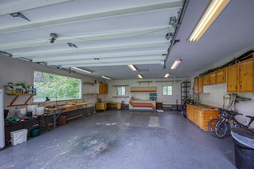 4935 Wills Road, Fairmont Hot Springs, BC - Indoor Photo Showing Garage